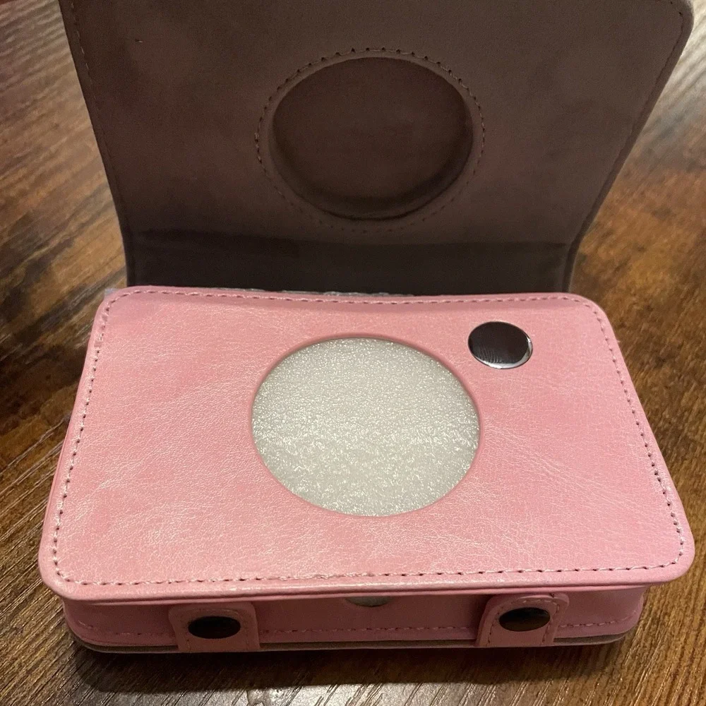 The Unbranded Brand case fujifilm